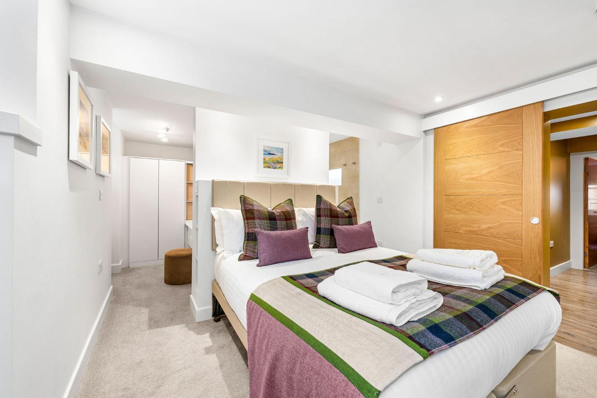 Righ Properties - Luxury West End Artisan Apartment EDI Exterior photo